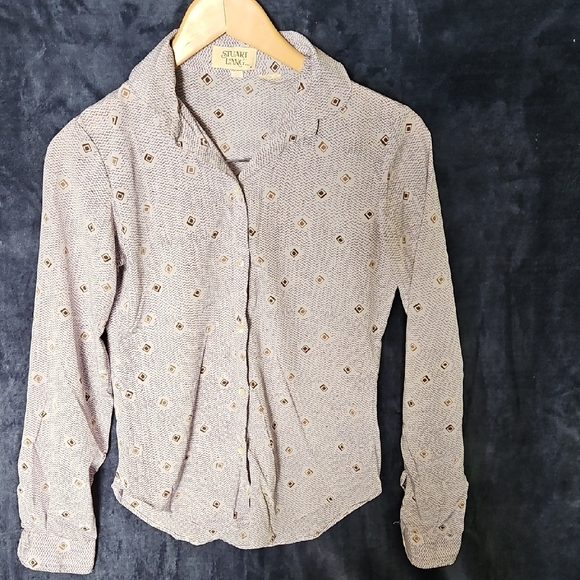 Stylish Button Down Shirt in Gray - Picture 1 of 1